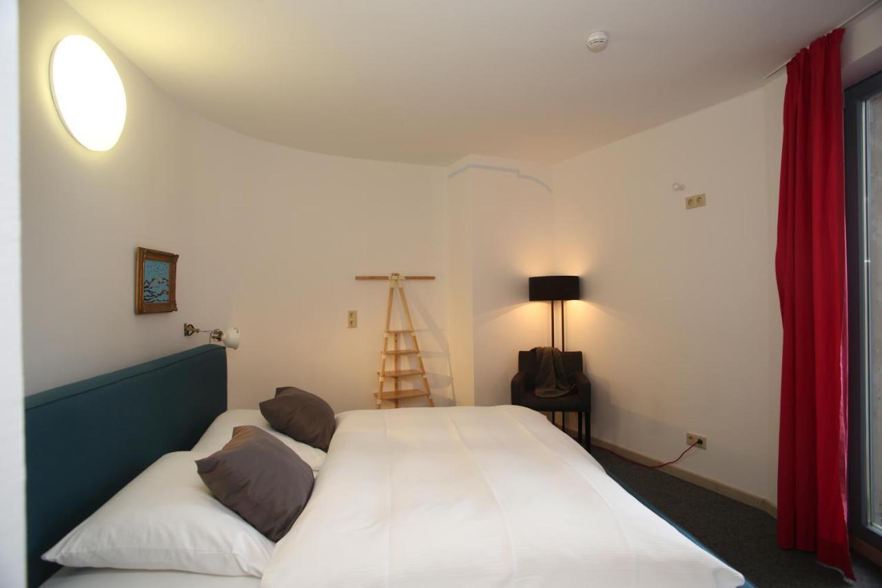 ホテル Alanus Gastehaus Alfter エクステリア 写真