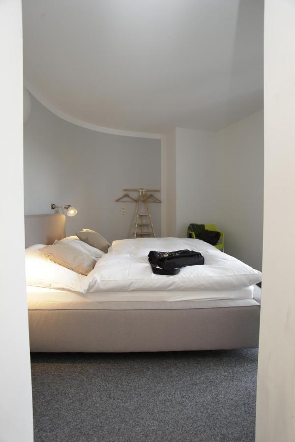 ホテル Alanus Gastehaus Alfter エクステリア 写真