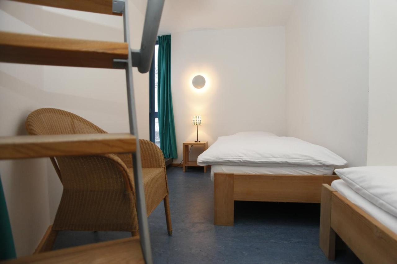 ホテル Alanus Gastehaus Alfter エクステリア 写真
